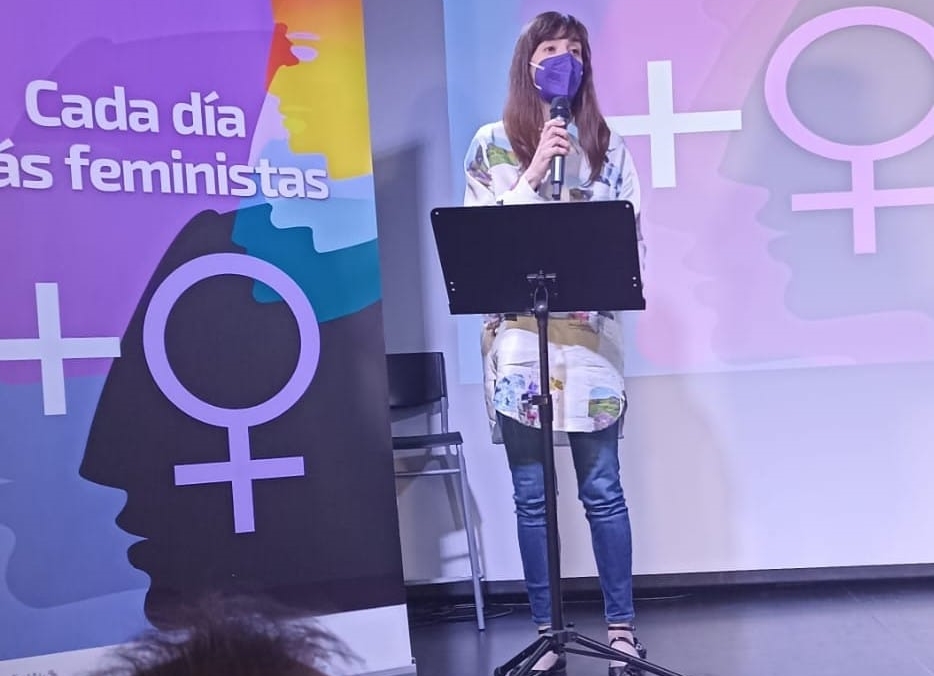 La profesora Marta del Moral gana el XXIX Premio de divulgación feminista Carmen de Burgos que otorga la Universidad de Málaga - 3